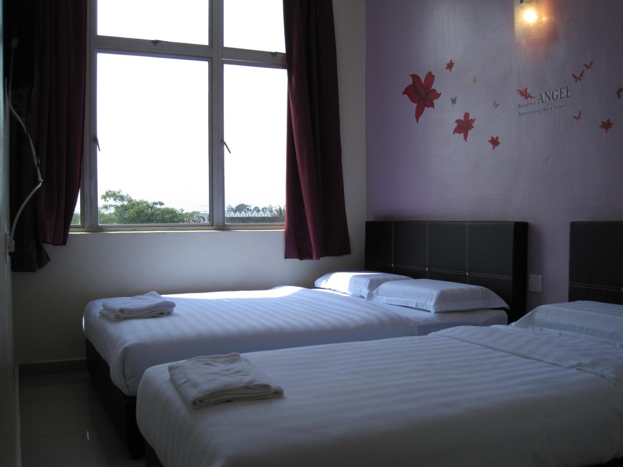 Max Inn Hotel Parit Raja Pokój zdjęcie
